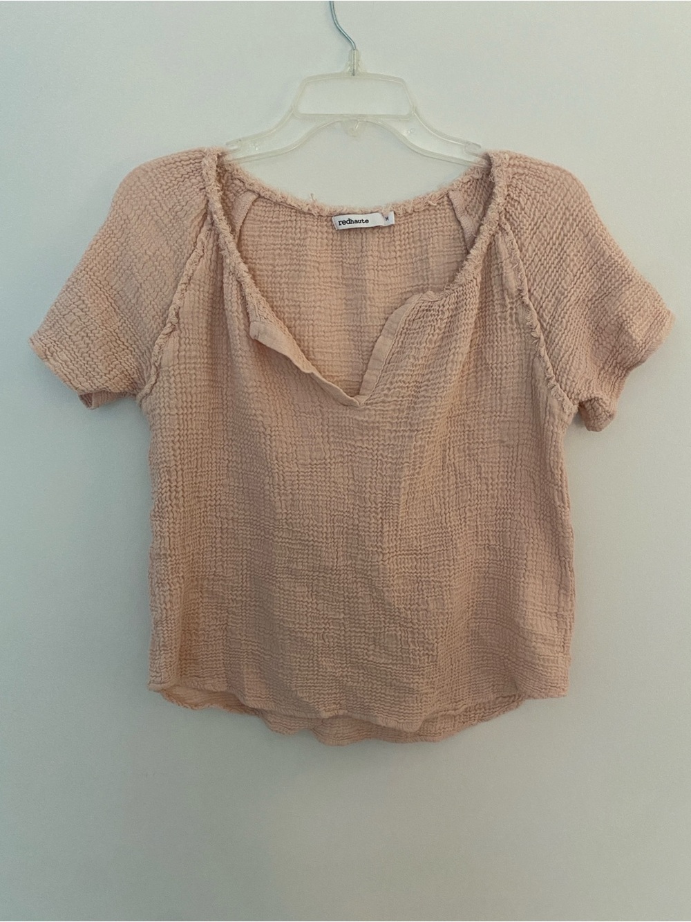 Red Haute Dusty Blush Textured Short Sleeve V-Neck Top Size Medium